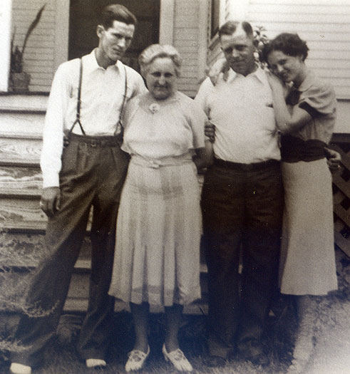 Henry W. & Elsie McCauley Munson Family