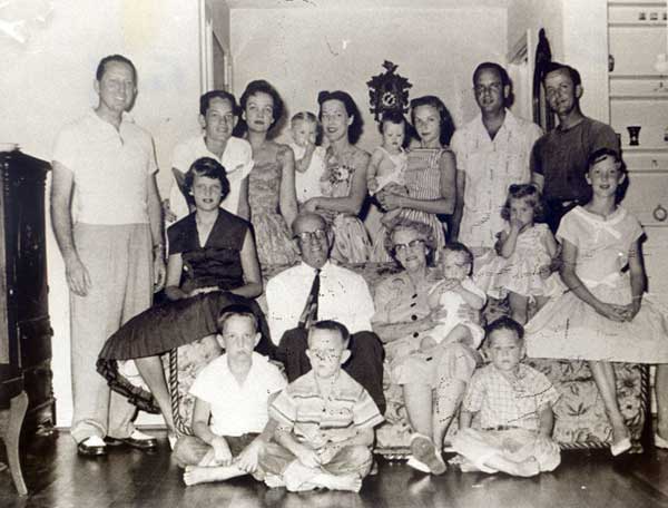 Frank and Ruth Munson Smith and Descendants